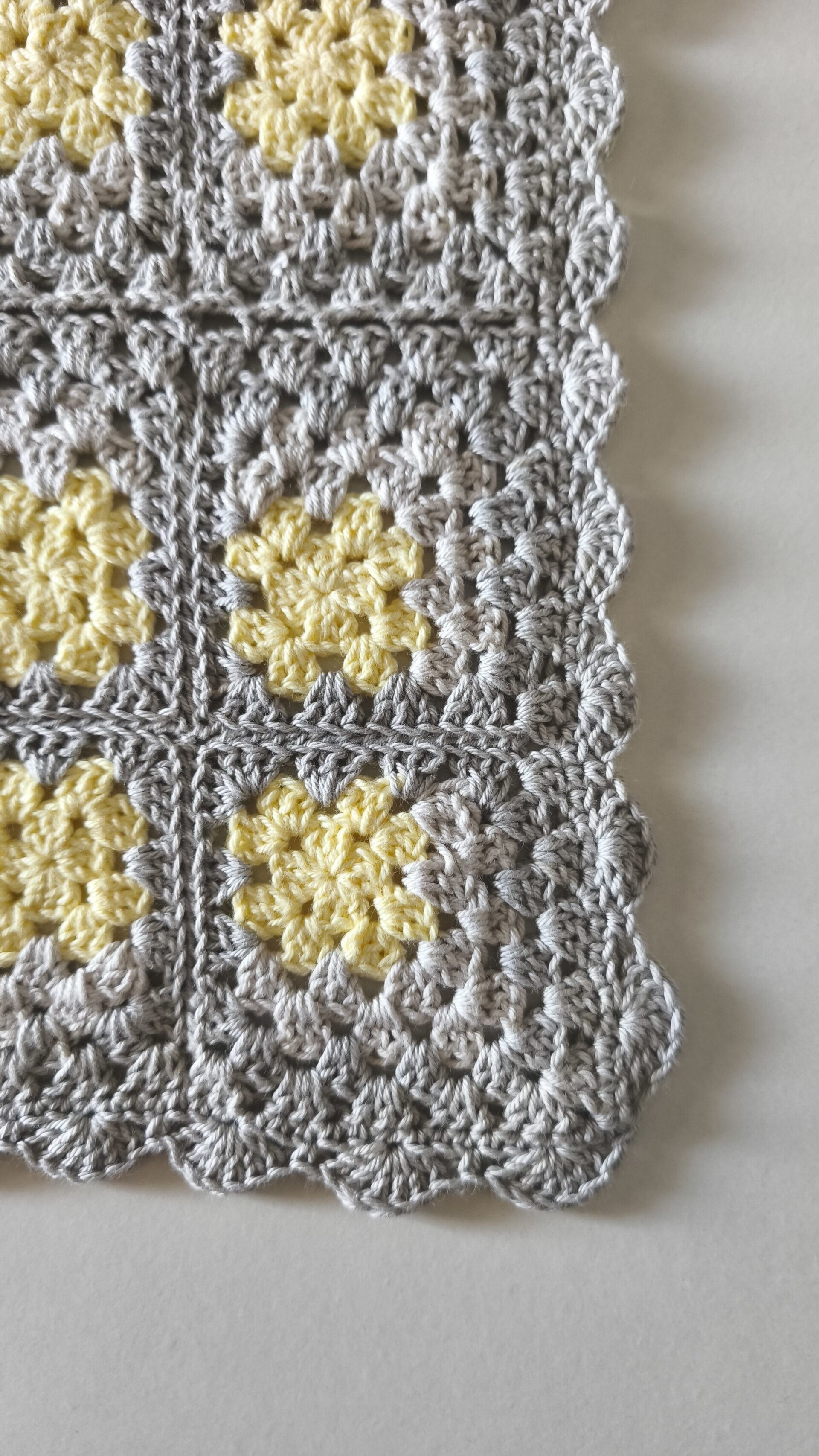 "Prima Gris 💕" Mantita bebe al crochet / ganchillo - Puro algodòn - 4